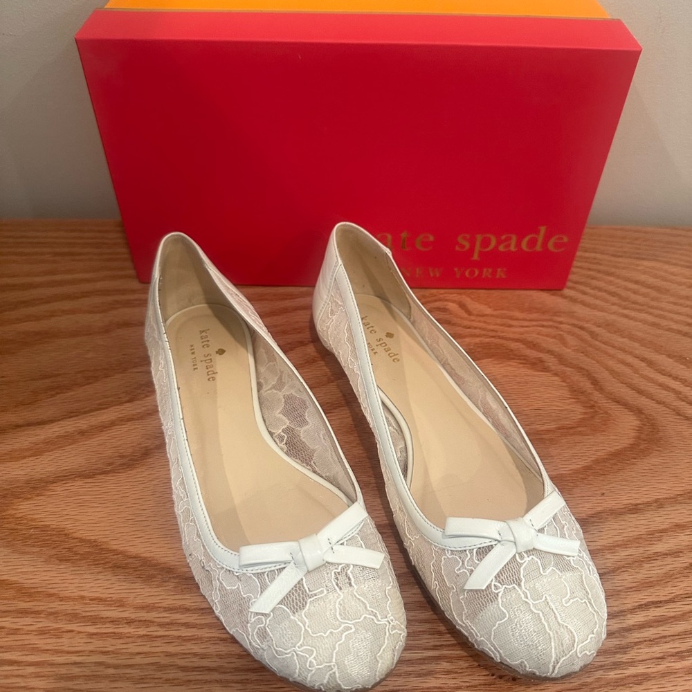 Kate Spade cream lace Flats with Bow Detail